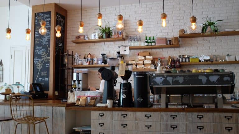 Comment ouvrir un coffee shop en 2023 ?