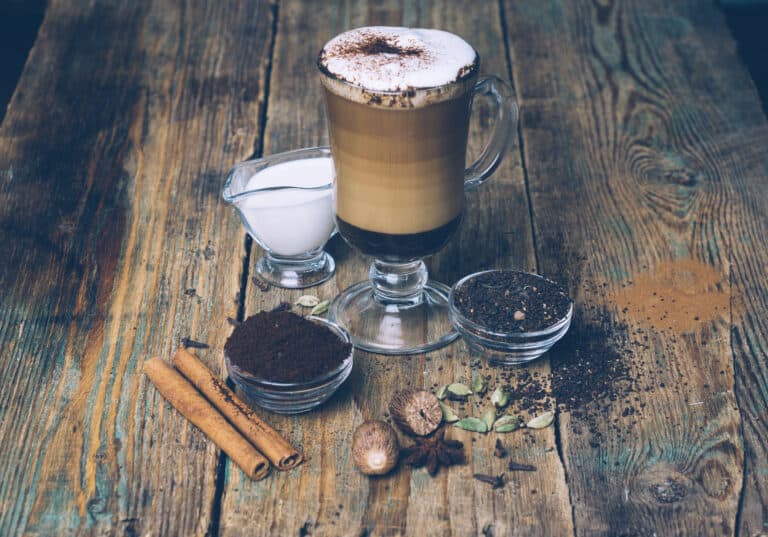 Dirty Chaï Latte : café et épices, le combo parfait